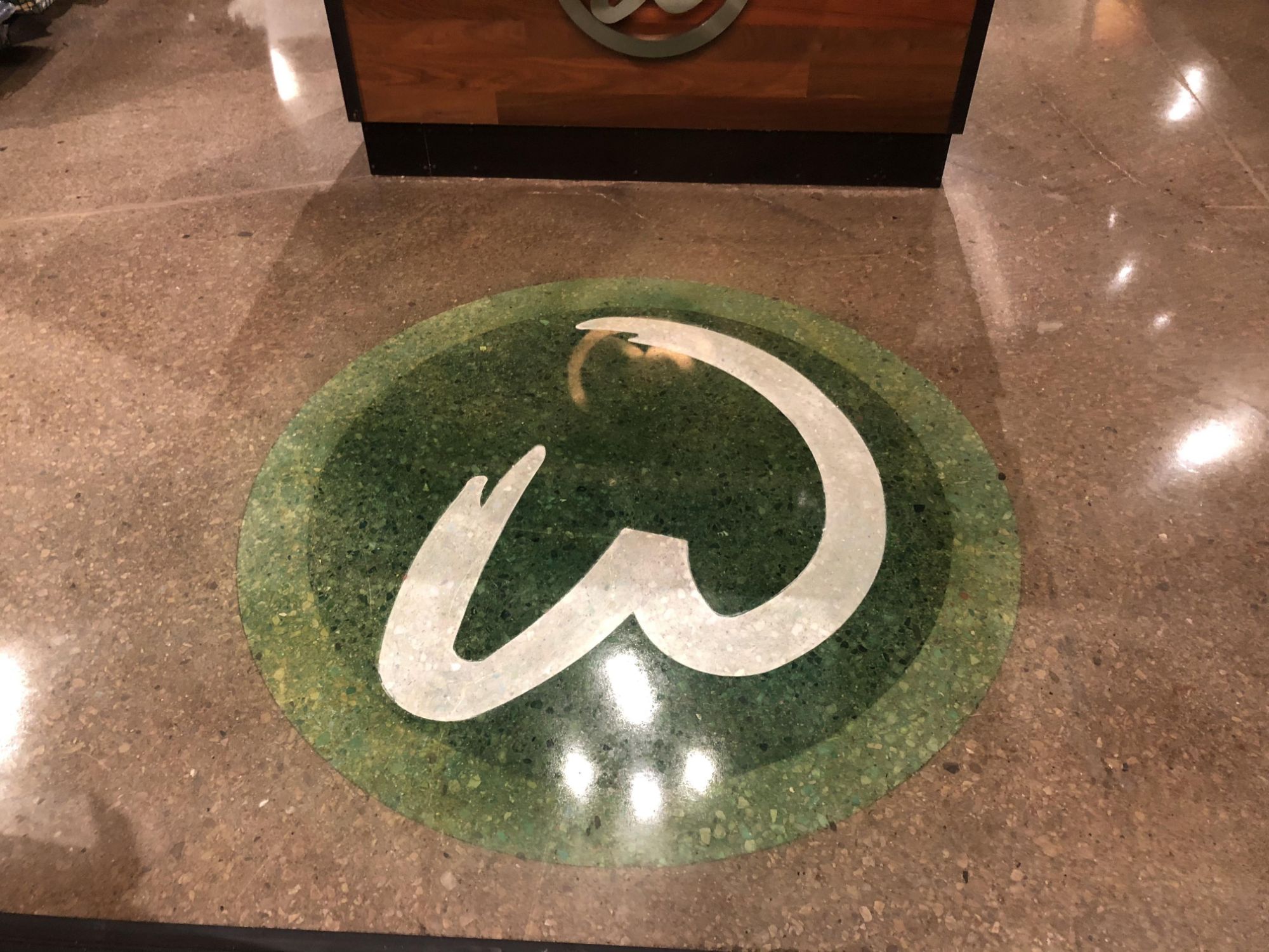 Wahlburgers Logo 2018